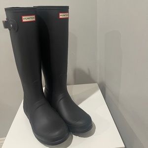 Women's original tall rain boots NEW